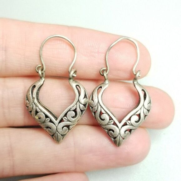 Vintage Silver Tone Pointed Hoop Dangle Earrings, Scroll Design Cut Outs, Estate - Picture 6 of 7